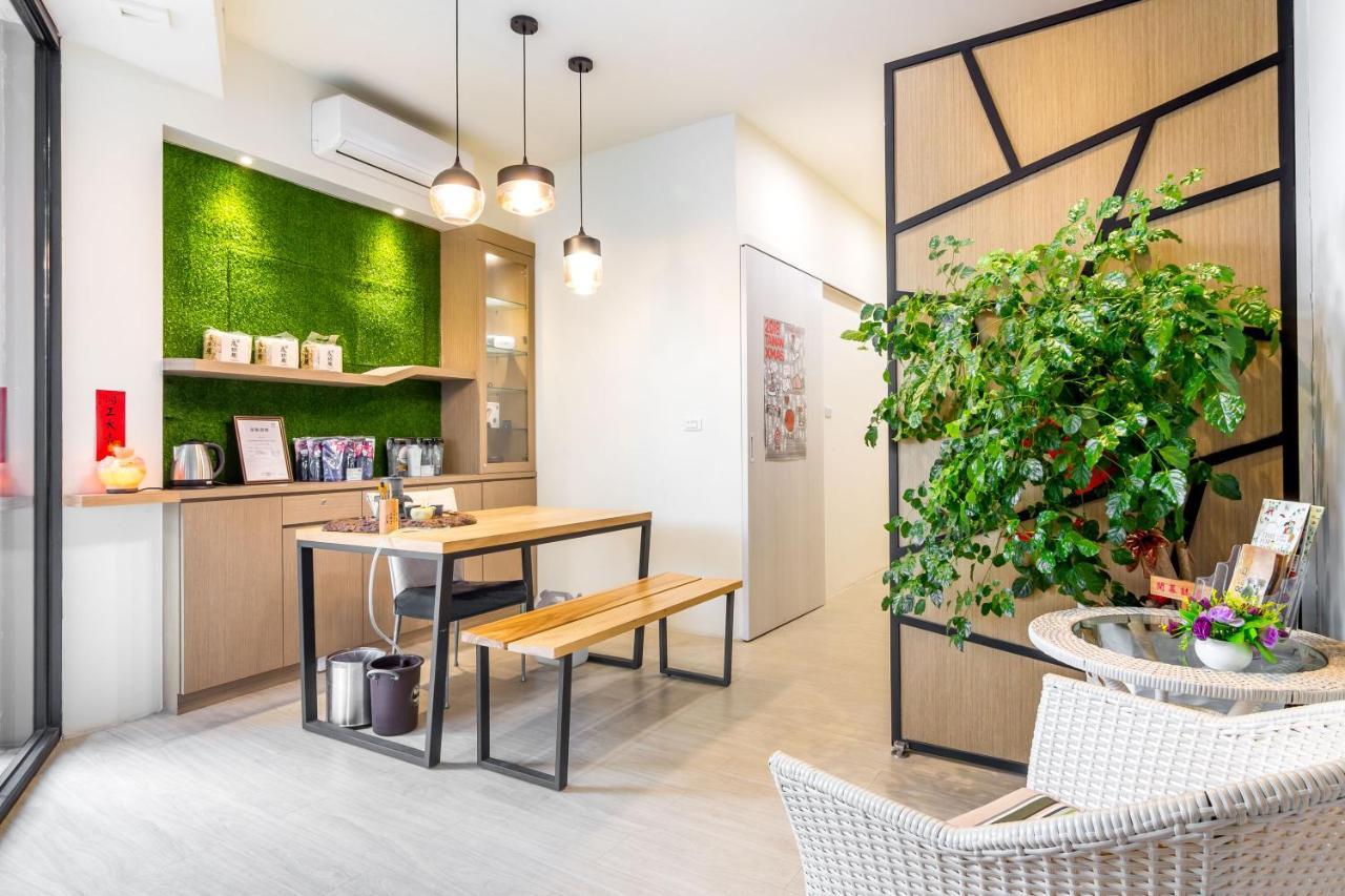 Enjoy Slow Living Tainan Extérieur photo